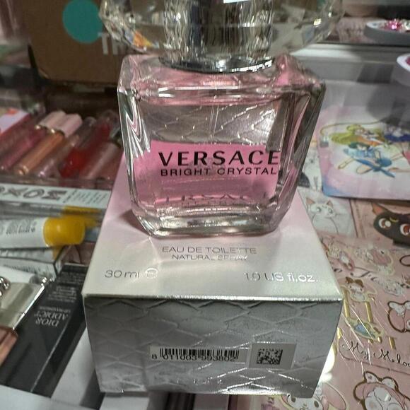 Versace Bright Crystal Perfume - Picture 3 of 4